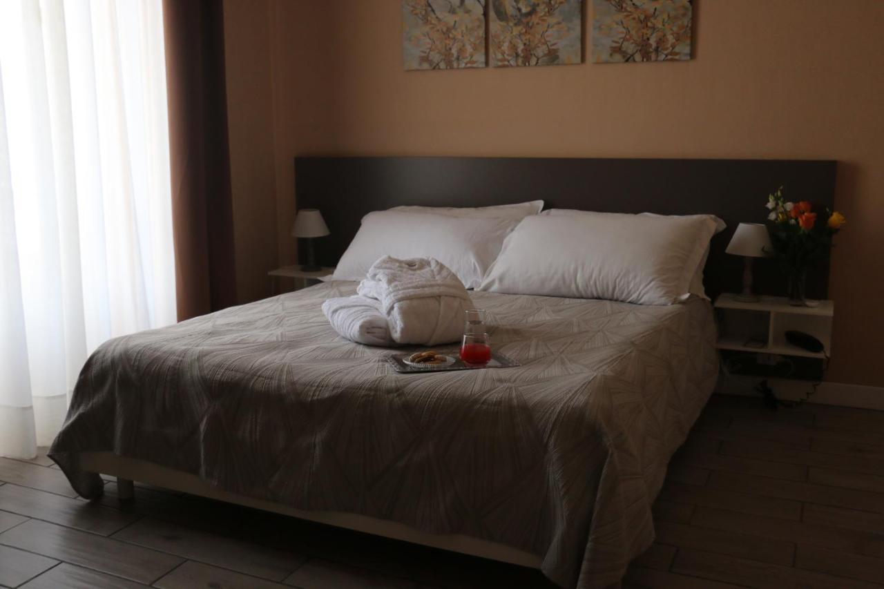 Hotel Regina Margherita بورديغيرا المظهر الخارجي الصورة